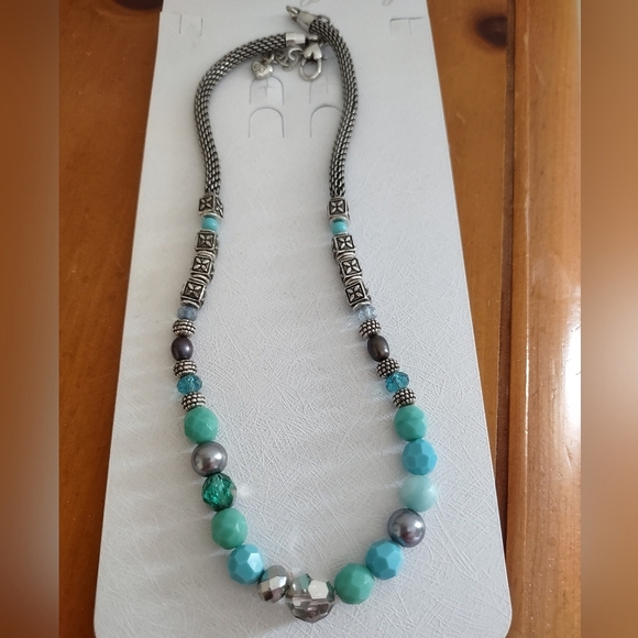 Brighton Soho Howlite Beaded Short Necklace  Like New - Picture 5 of 13